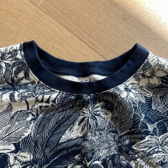 Old Navy Two-Piece Tropical Short Set - Picture 2 of 6